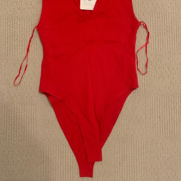Zara Red Bodysuit NWT - Picture 2 of 2